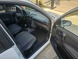 CHEVROLET - CLASSIC - 2014/2014 - Branca - R$ 30.900,00